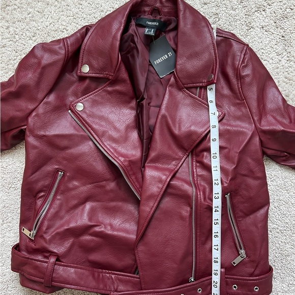 Forever 21 Burgundy Faux Leather Moto Jacket Women’s Size M NWT - Picture 9 of 10